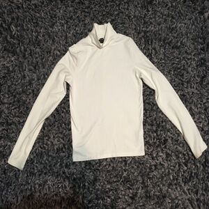 Forever 21 Turtleneck Long Sleeve, Size Medium, Like New